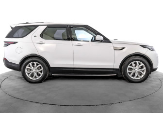 Подержанный автомобиль Land Rover Discovery 2018 года (4 фото)