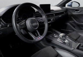 Подержанный автомобиль Audi A5 Liftback 2018 года (14 фото)