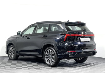 Подержанный автомобиль Changan CS75PLUS 2024 года (7 фото)