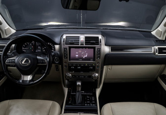 Подержанный автомобиль Lexus GX 2019 года (12 фото)