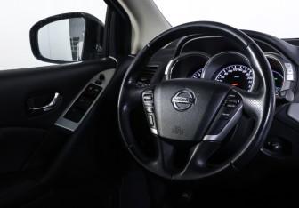 Подержанный автомобиль Nissan Murano Suv 2014 года (12 фото)