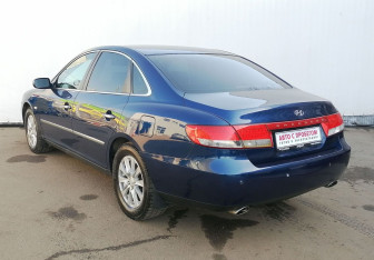 Подержанный автомобиль Hyundai Grandeur 2008 года (7 фото)