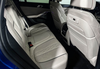 Подержанный автомобиль BMW X6 2019 года (14 фото)