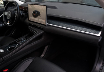 Подержанный автомобиль Zeekr 001 2023 года (9 фото)