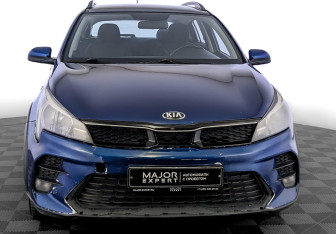 Подержанный автомобиль Kia Rio Hatchback 2021 года (2 фото)