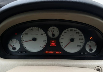 Подержанный автомобиль Peugeot 607 2004 года (12 фото)