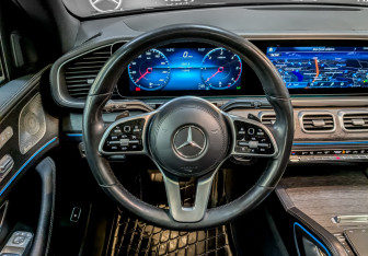 Подержанный автомобиль Mercedes-Benz GLE 2022 года (22 фото)
