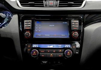 Подержанный автомобиль Nissan Qashqai 2018 года (14 фото)