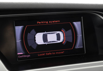 Подержанный автомобиль Audi A4 Sedan 2011 года (13 фото)