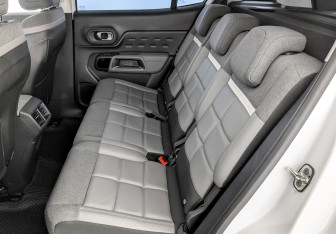 Подержанный автомобиль Citroen C5 Aircross 2019 года (12 фото)