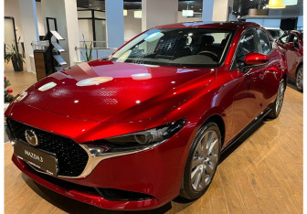 Новый Mazda 3 Sedan 2025 (3 фото)