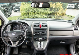 Подержанный автомобиль Honda CR-V 2011 года (10 фото)