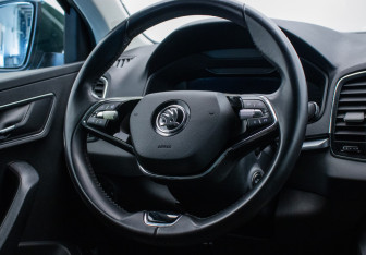 Подержанный автомобиль Skoda Karoq 2020 года (15 фото)