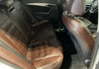 Подержанный автомобиль Hyundai i40 Wagon 2015 года (11 фото)