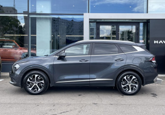 Подержанный автомобиль Kia Sportage 2022 года (8 фото)