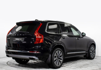 Подержанный автомобиль Volvo XC90 2021 года (4 фото)