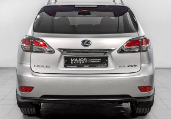 Подержанный автомобиль Lexus RX 2013 года (6 фото)