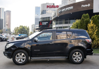 Подержанный автомобиль Chevrolet TrailBlazer 2014 года (6 фото)