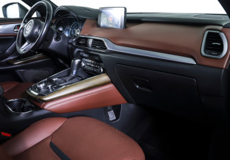 Подержанный автомобиль Mazda CX-9 2019 года (16 фото)