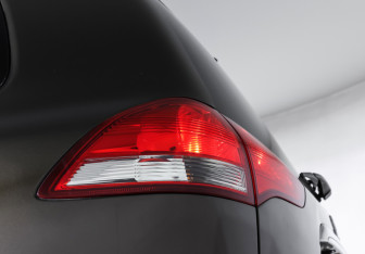 Подержанный автомобиль Mitsubishi Pajero Sport 2015 года (22 фото)