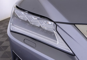 Подержанный автомобиль Lexus RX 2018 года (10 фото)