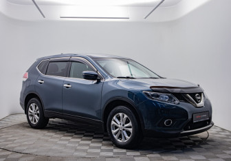 Подержанный автомобиль Nissan X-Trail 2017 года (3 фото)