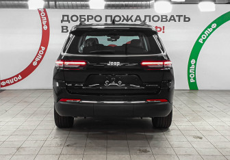 Новый Jeep Grand Cherokee 2023 (5 фото)