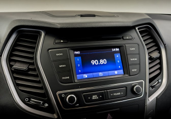 Подержанный автомобиль Hyundai Santa Fe 2016 года (25 фото)