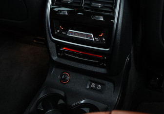 Подержанный автомобиль BMW X7 2021 года (16 фото)