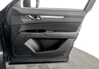 Подержанный автомобиль Mazda CX-5 2022 года (24 фото)