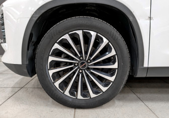 Подержанный автомобиль Exeed TXL 2022 года (19 фото)