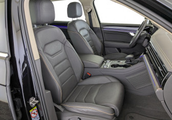 Подержанный автомобиль Volkswagen Touareg 2018 года (24 фото)