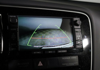 Подержанный автомобиль Mitsubishi Outlander 2013 года (15 фото)