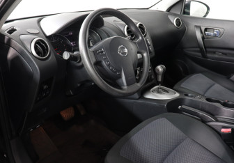 Подержанный автомобиль Nissan Qashqai 2011 года (5 фото)