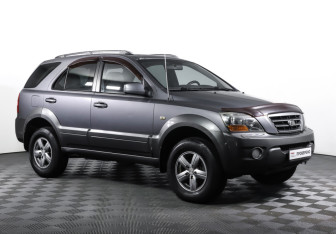 Подержанный автомобиль Kia Sorento 2007 года (3 фото)