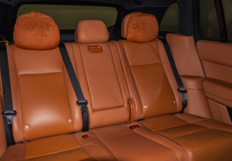 Подержанный автомобиль LiXiang L7 2023 года (15 фото)