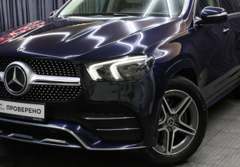 Подержанный автомобиль Mercedes-Benz GLE 2020 года (23 фото)