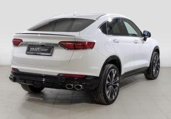 Подержанный автомобиль Geely Tugella 2023 года (5 фото)