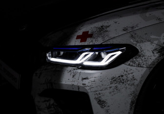 Подержанный автомобиль BMW M5 Sedan 2022 года (21 фото)