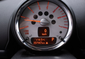 Подержанный автомобиль MINI Countryman 2011 года (12 фото)