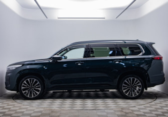 Подержанный автомобиль Exeed VX 2023 года (8 фото)