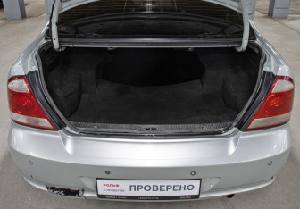 Подержанный автомобиль Nissan Almera Classic 2006 года (10 фото)