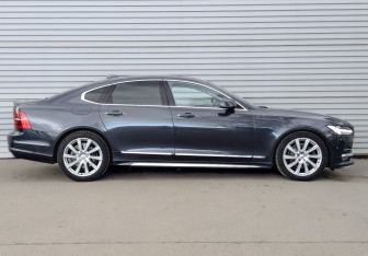 Подержанный автомобиль Volvo S90 2017 года (4 фото)