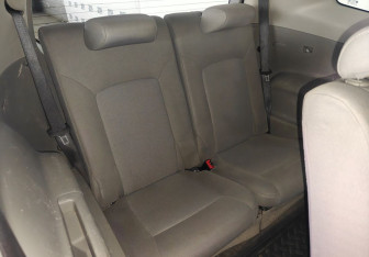 Подержанный автомобиль Chevrolet Orlando 2012 года (11 фото)