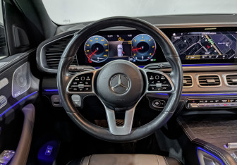 Подержанный автомобиль Mercedes-Benz GLE 2020 года (22 фото)