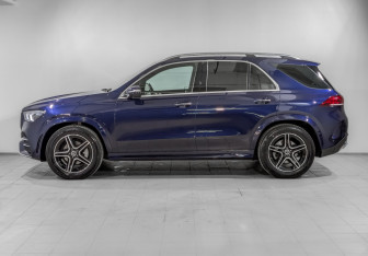 Подержанный автомобиль Mercedes-Benz GLE 2021 года (8 фото)