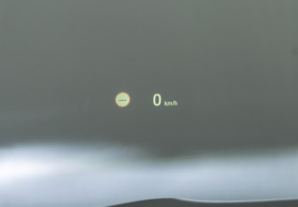 Подержанный автомобиль BMW X5 2015 года (12 фото)