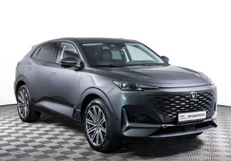 Подержанный автомобиль Changan UNI-K 2022 года (3 фото)