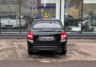 Подержанный автомобиль LADA (ВАЗ) Granta Sedan 2022 года (7 фото)