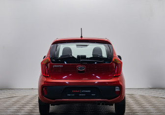 Подержанный автомобиль Kia Picanto 2011 года (4 фото)